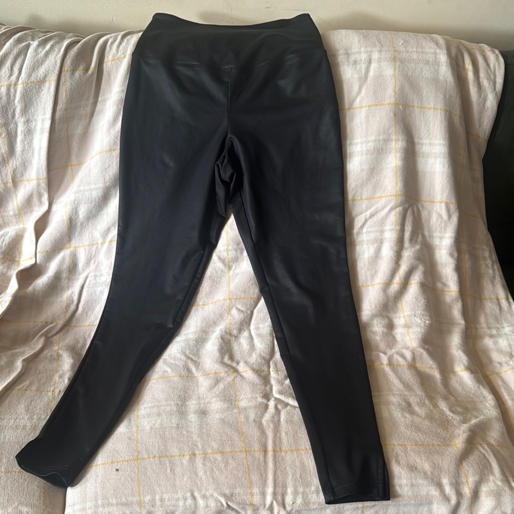 Knox Rose Black Leggings